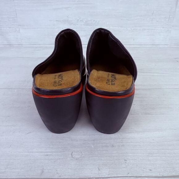 Naot Evening Mule Clogs Black EU 38 US 7.5 Madras Leather Red Accent Slip On - Picture 7 of 16
